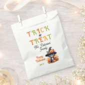 かわいい猫の魔女ハットフォトトリックまたはトリートハロウィーン フェイバーバッグ (クリップ留めされた状態)