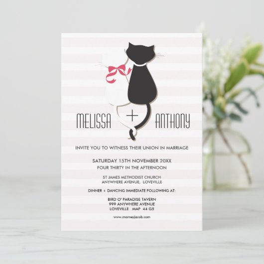 かわいい猫カップルストライプの結婚式招待状 招待状 (スタンド正面)