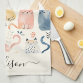 かわいい猫パターンのスクリプト名 キッチンタオル (四つ折り)