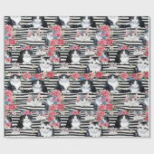 かわいい猫ピンクのバラと黒ストライプ色 ラッピングペーパー (フラット)