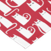 かわいい猫赤と白 テーブルクロス (アングル)