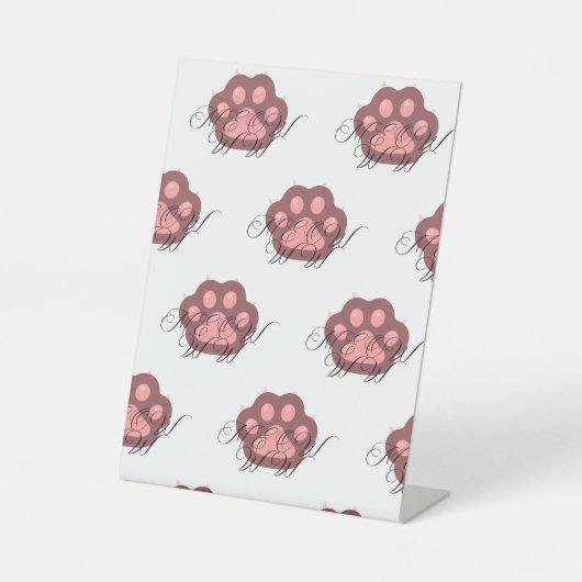 かわいい猫足「ニャー」書道 – かわいい子猫 台座サイン (正面)