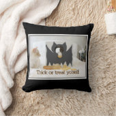 かわいい猫「お手品またはご馳走」ハロウィン クッション (ブランケット)