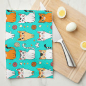 かわいい猫 🐱✨ カラフルな猫の毛糸 遊び心 キッチンタオル (四つ折り)
