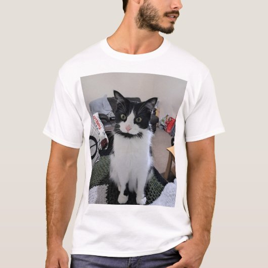 かわいい猫Tシャツ Tシャツ (正面)