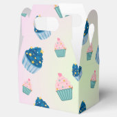 かわいい甘いカップケーキを振りかける2回目の誕生日ガーリー フェイバーボックス (オープン)