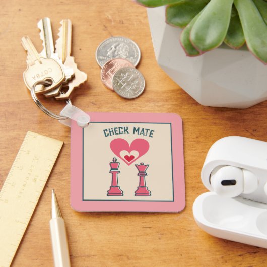 かわいい甘いレトロおもしろいチェックメイトのバレンタインギフト キーホルダー (デスク)