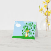 かわいい生気に満ちたセントパトリックの日猫 カード (黄色い花)