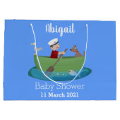 かわいい男の子のセーラーと犬のボートの漫画 ラージペーパーバッグ (裏面)