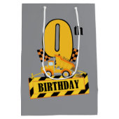 かわいい男の子建築誕生日9th ミディアムペーパーバッグ (裏面)