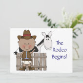 かわいい男の赤ちゃん及び馬の子馬のカスタムな西部の誕生 案内状 (スタンド正面)