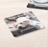 かわいい疲れた白犬と友達最高ののパパ スクエアペーパーコースター (アングル)