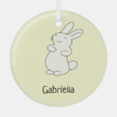 かわいい白いバニーパーソナライズされたの名前イエロー ガラスオーナメント (正面)