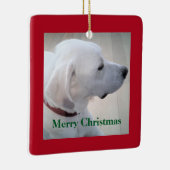 かわいい白いラブラドールミックス犬プロフィール赤いクリスマス セラミックオーナメント (右)