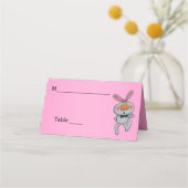 かわいい白うさぎ親指の蝶タイピンク プレイスカード (正面)