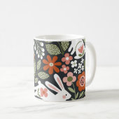 かわいい白うさぎ、フローラヴィンテージパターン。 コーヒーマグカップ (正面右)