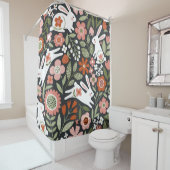 かわいい白うさぎ、フローラヴィンテージパターン。 シャワーカーテン (インサイチュ)