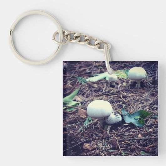 かわいい白キノコ キーホルダー (正面)