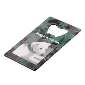 かわいい白犬の緑のシャムロッククローバーの写真 クレジットカード栓抜き (正面アングル)