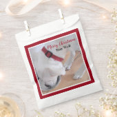 かわいい白犬の飲み水レッドクリスマス フェイバーバッグ (クリップ留めされた状態)