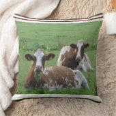 かわいい白茶色の牛の枕2 クッション (ブランケット)