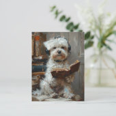 かわいい白読犬が本だ ポストカード (スタンド正面)