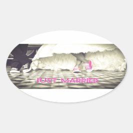 かわいい白黒たった今結婚しました 楕円形シール