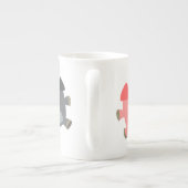 かわいい白黒の漫画の豚 ボーンチャイナマグカップ (裏面)