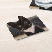 かわいい白黒タキシードの子ネコ スクエアペーパーコースター (アングル)