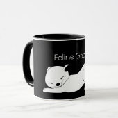 かわいい白黒ネコ科のよい猫の伸張 マグカップ (正面左)