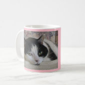 かわいい白黒猫フォトモノグラム名ピンク コーヒーマグカップ (正面左)