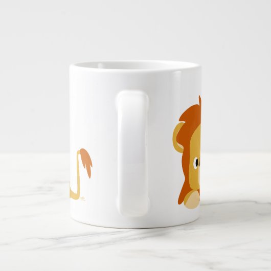 かわいい目覚めの漫画のライオン ジャンボコーヒーマグカップ (裏面)