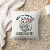 かわいい看護師の猫 愛が最高の薬 デザイン1 クッション (ブランケット)