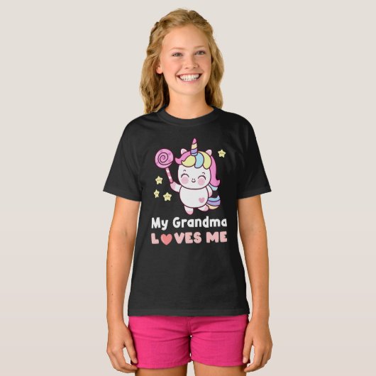 かわいい祖母は私のユニコーンを愛している Tシャツ (正面フル)