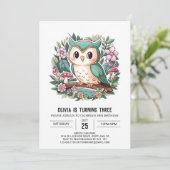 かわいい神秘的なデジタルフクロウ誕生日 招待状 (スタンド正面)