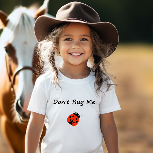 かわいい私の女性のバグの色をバグしない Tシャツ
