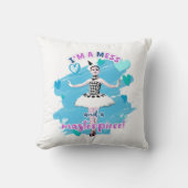 かわいい私は混乱と最高傑作バレリーナ クッション (正面)