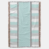 かわいい空色及び灰色のストライプおよび水玉模様 スローブランケット (正面縦)