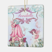 かわいい童話の庭と名前をカスタムする セラミックオーナメント (左)