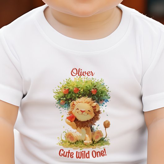 かわいい笑顔のライオンとアップルの木に名前を追加 ベビーTシャツ