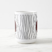 かわいい笑顔の女ストライプののマグカップ。見た目を選べ コーヒーマグカップ (中央)