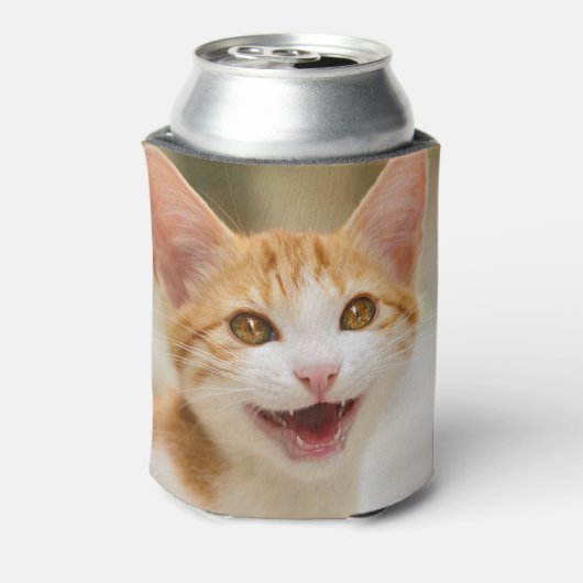 かわいい笑顔の子猫おもしろい顔猫ニャー写真 缶クーラー (缶裏面)