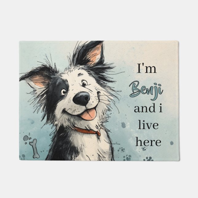 かわいい笑顔の犬のイラストレーションと名前をカスタムする ドアマット (正面)