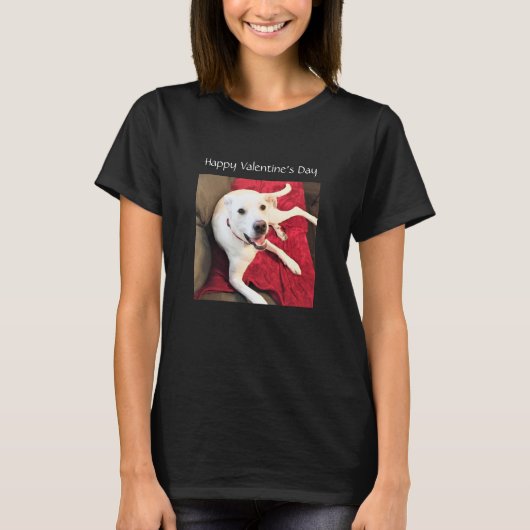 かわいい笑顔の白犬バレンタインの写真 Tシャツ (正面)