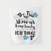 かわいい紅葉アート引用文デザイン タペストリー (正面)