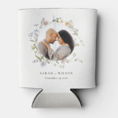 かわいい素朴牧草地フローラリース結婚写真 缶クーラー (正面)