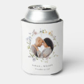 かわいい素朴牧草地フローラリース結婚写真 缶クーラー (缶裏面)