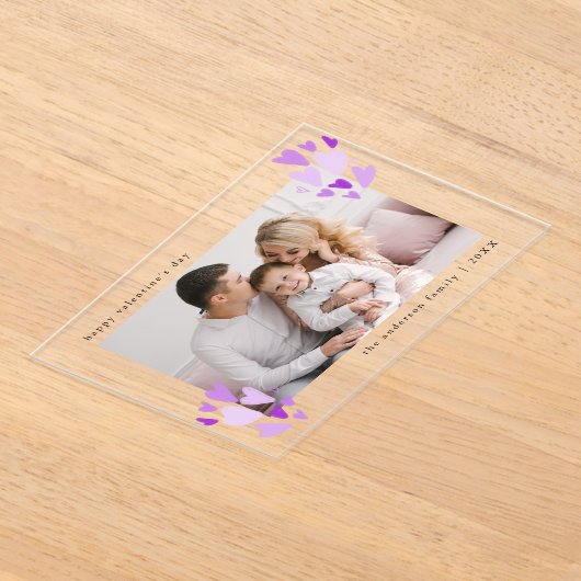 かわいい紫のハートフォトバレンタインデー アクリル招待状 (レイダウン)