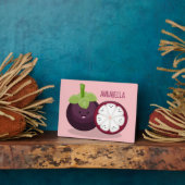 かわいい紫のマンゴスチン漫画イラストレーション フォトプラーク (側面)