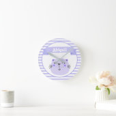 かわいい紫の猫 |パーソナライズされた子供部屋または子供' ラウンド壁時計 (ホーム)